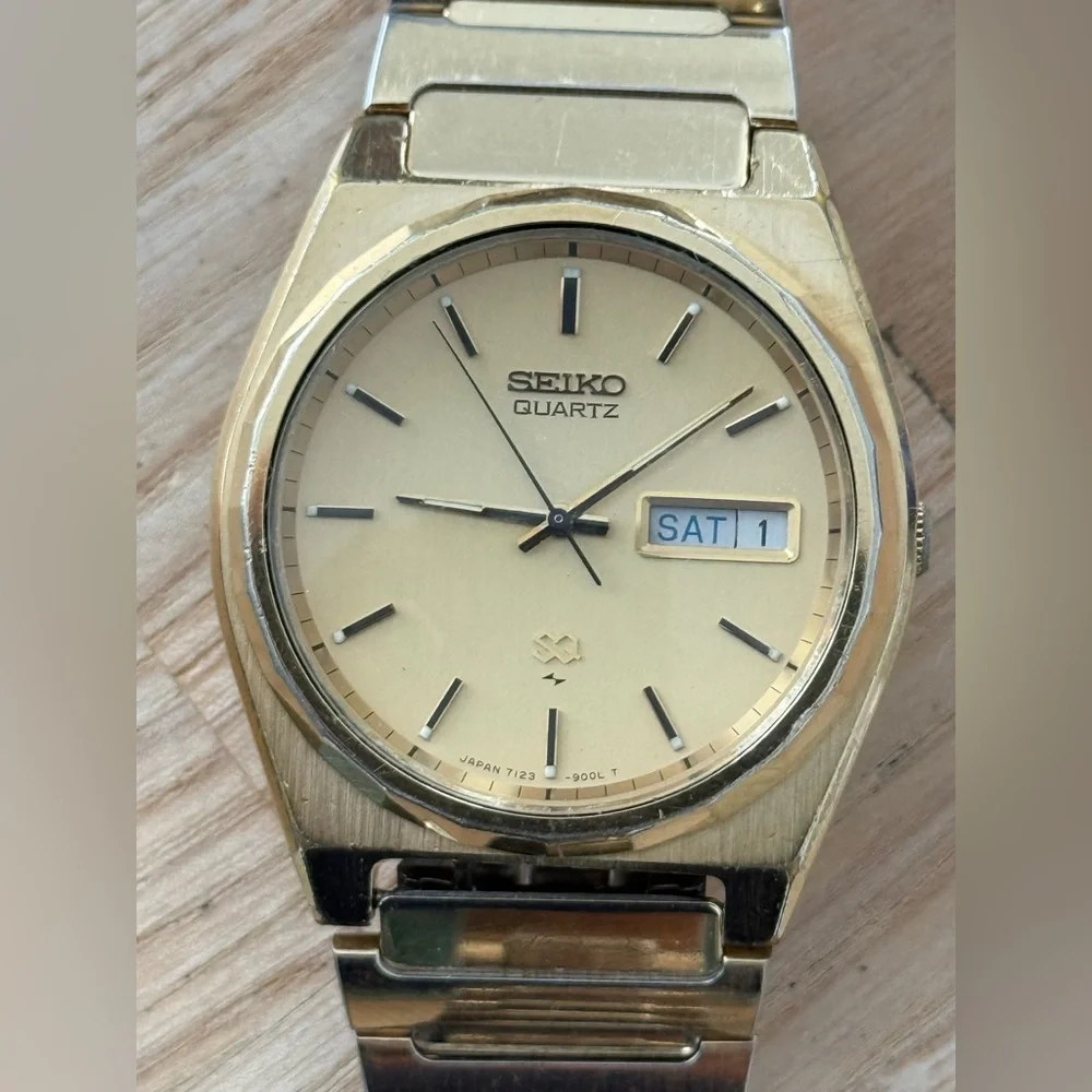 Seiko SQ Rare Vintage Men’s Watch Gold Dial Case Bracelet Hands New Crystal